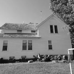 How to Sell a House with an Old Roof (Without Paying for a New One)